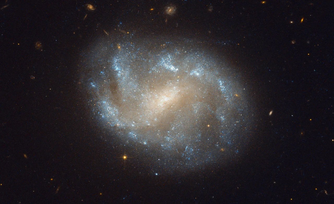 Hubble image of  galaxy NGC 1483
