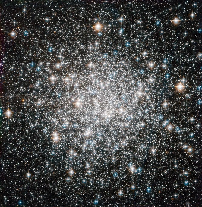 Hubble captures globular cluster Messier 68.