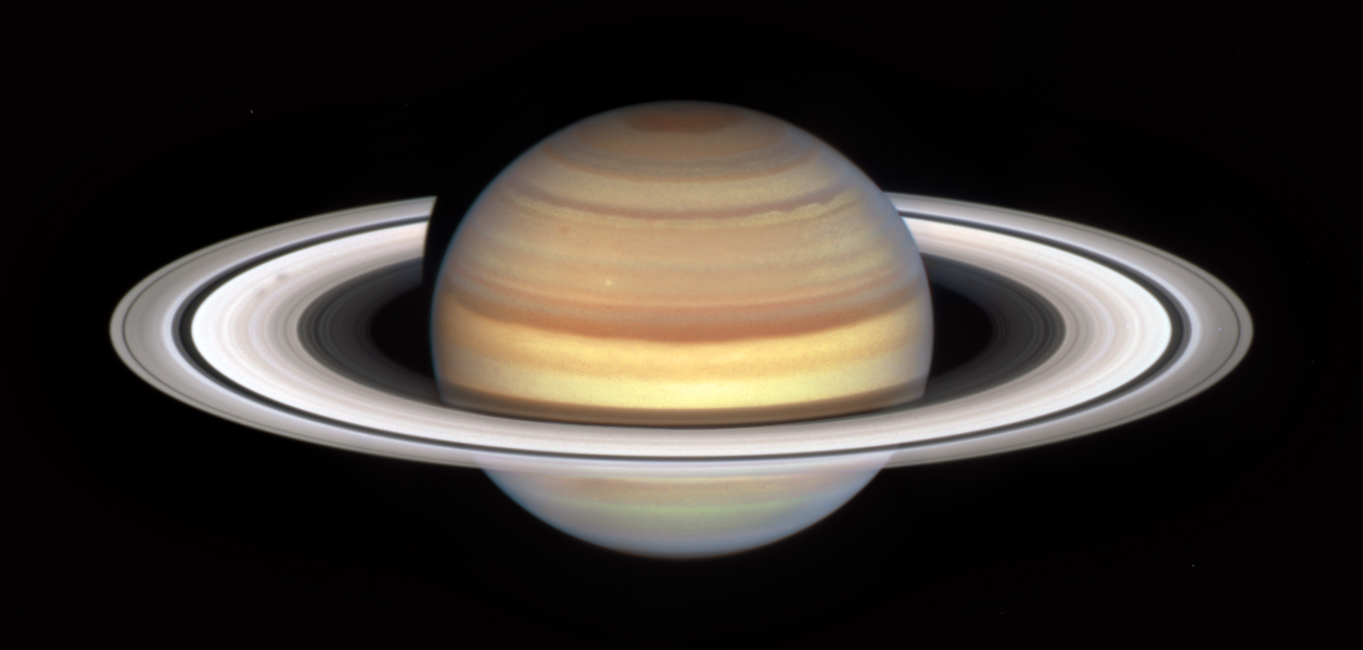 El Telescopio Espacial Hubble de la NASA tiene tiempo de observación dedicado a Saturno cada año, gracias al programa Outer Planet Atmospheres Legacy (OPAL), y el dinámico planeta gigante gaseoso siempre nos muestra algo nuevo. Créditos: NASA, ESA y Amy Simon (NASA-GSFC); Procesamiento de imágenes: Alyssa Pagan (STScI)